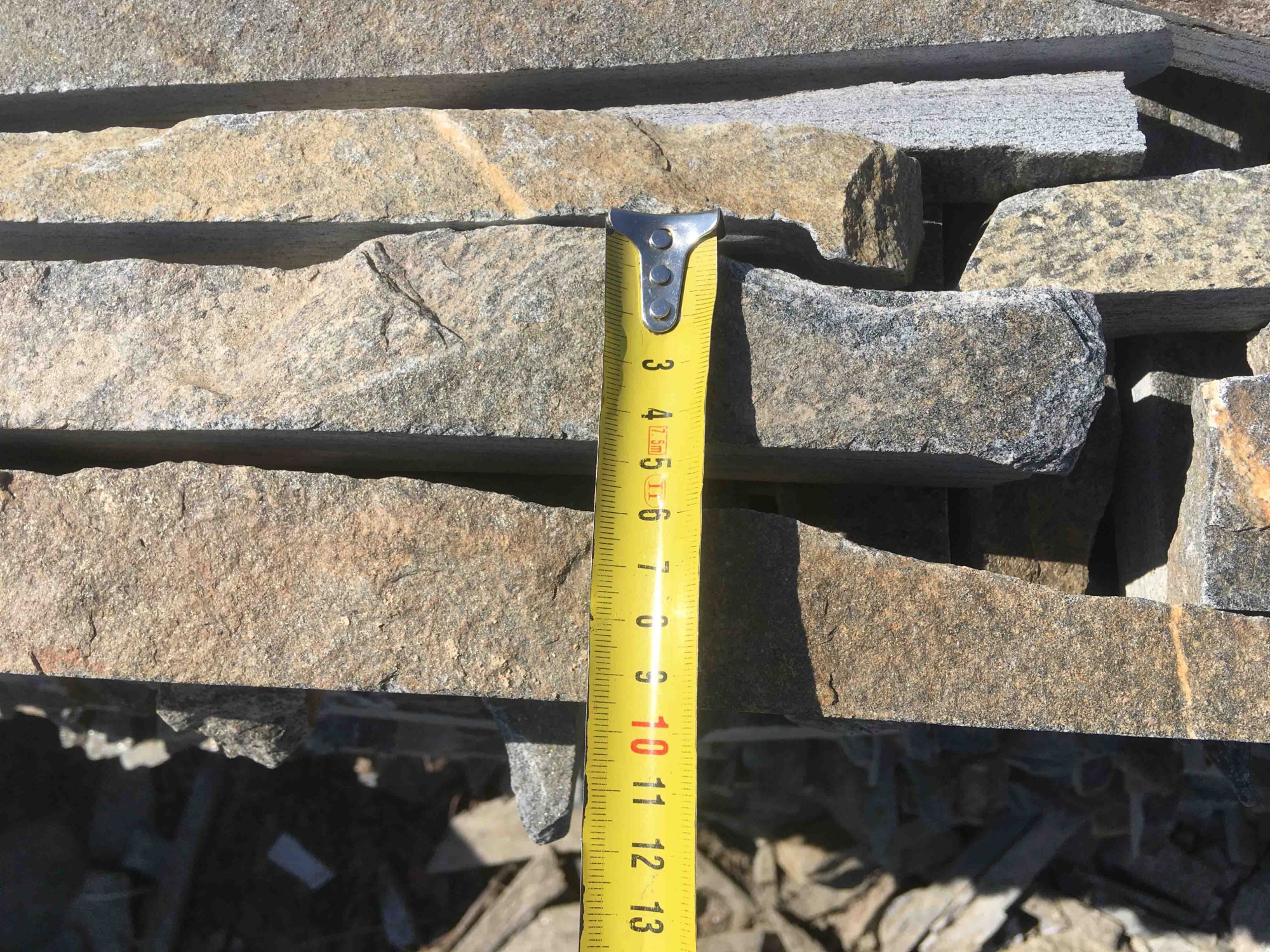 Горбушка златолит мультиколор для облицовки купить в Нефтекамске