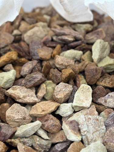 Златолит персиковый декоративная каменная крошка купить в Нефтекамске