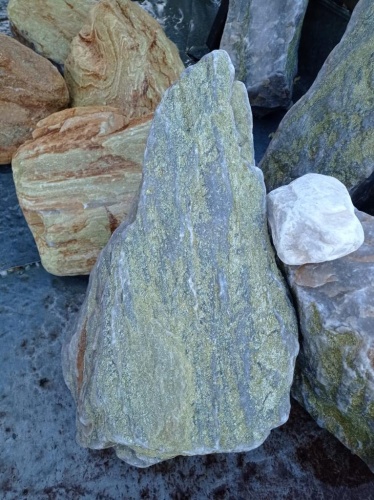 Златолит жёлтый, жёлто-зелёный глыбки и валуны для ланшафтного дизайна купить в Нефтекамске