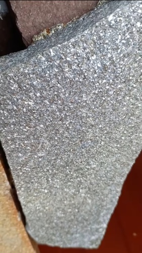 Плитняк златолит серебристый для цоколя, отмостки купить в Нефтекамске