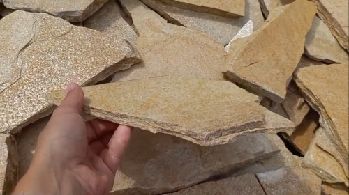 Плитняк златолит жёлтый для цоколя купить в Нефтекамске