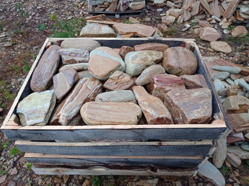 Златолит жёлтый, жёлто-зелёный глыбки и валуны для ланшафтного дизайна купить в Нефтекамске