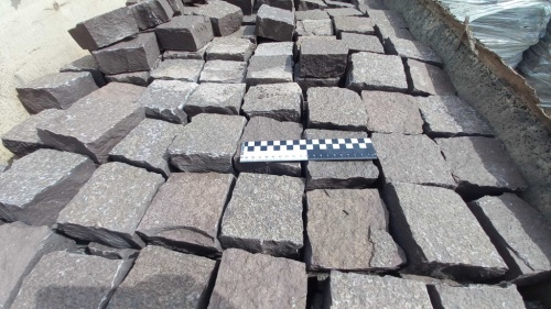 Лемезит колотая брусчатка 10 * 10 см. для парковки купить в Нефтекамске